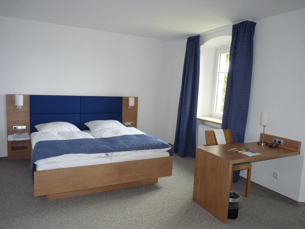 Schloss Schwanberg Rödelsee Zimmer foto